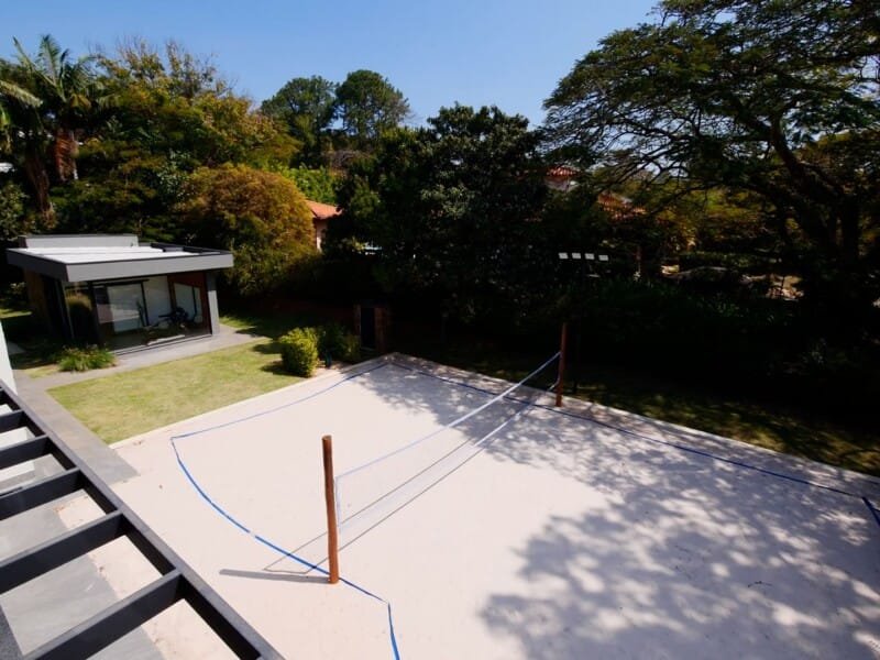 Casa nova com arquitetura contemporânea 100 % mobiliada no Terras de São José I em ITU.