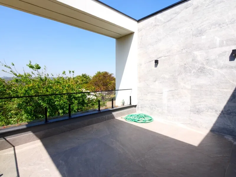 Casa nova com arquitetura contemporânea 100 % mobiliada no Terras de São José I em ITU.