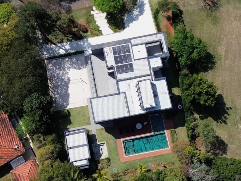 Casa nova com arquitetura contemporânea 100 % mobiliada no Terras de São José I em ITU.