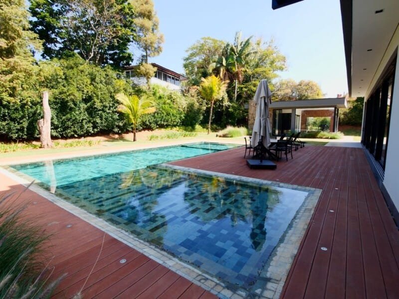 Casa nova com arquitetura contemporânea 100 % mobiliada no Terras de São José I em ITU.