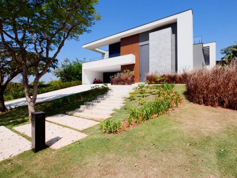 Casa nova com arquitetura contemporânea 100 % mobiliada no Terras de São José I em ITU.
